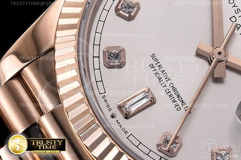 1117 RDD0219J – DayDate 36mm FreshLook 697